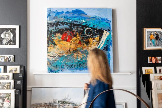 Carré d'artistes franchise expansion
